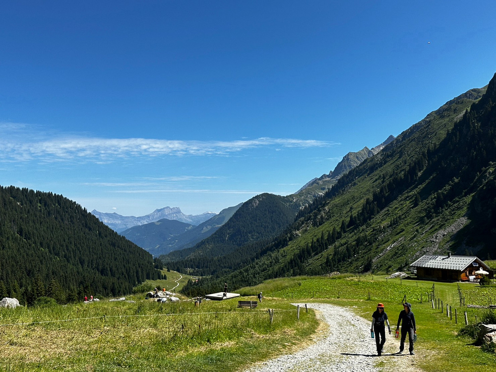 TMB環白朗峰健行之2：Les Contamines（萊孔塔