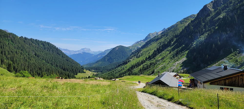 TMB環白朗峰健行之2：Les Contamines（萊孔塔