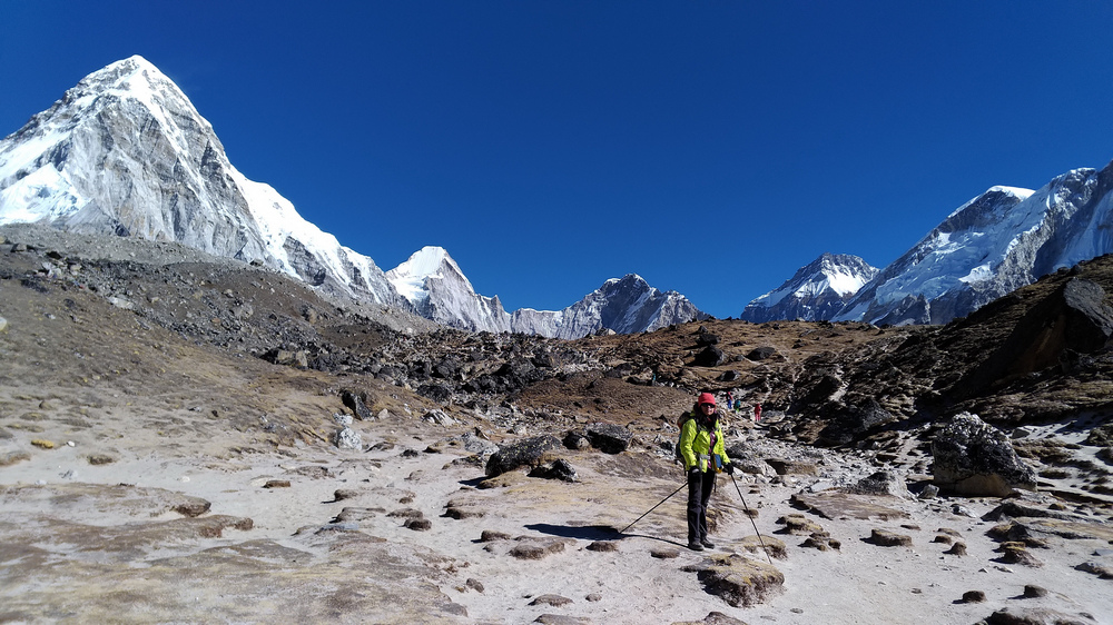 尼泊爾:聖母峰基地營健行 -7 Lobuche(羅布崎)→G