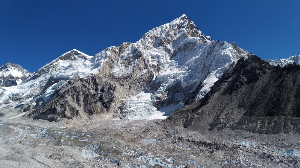 尼泊爾:聖母峰基地營健行 -7 Lobuche(羅布崎)→G
