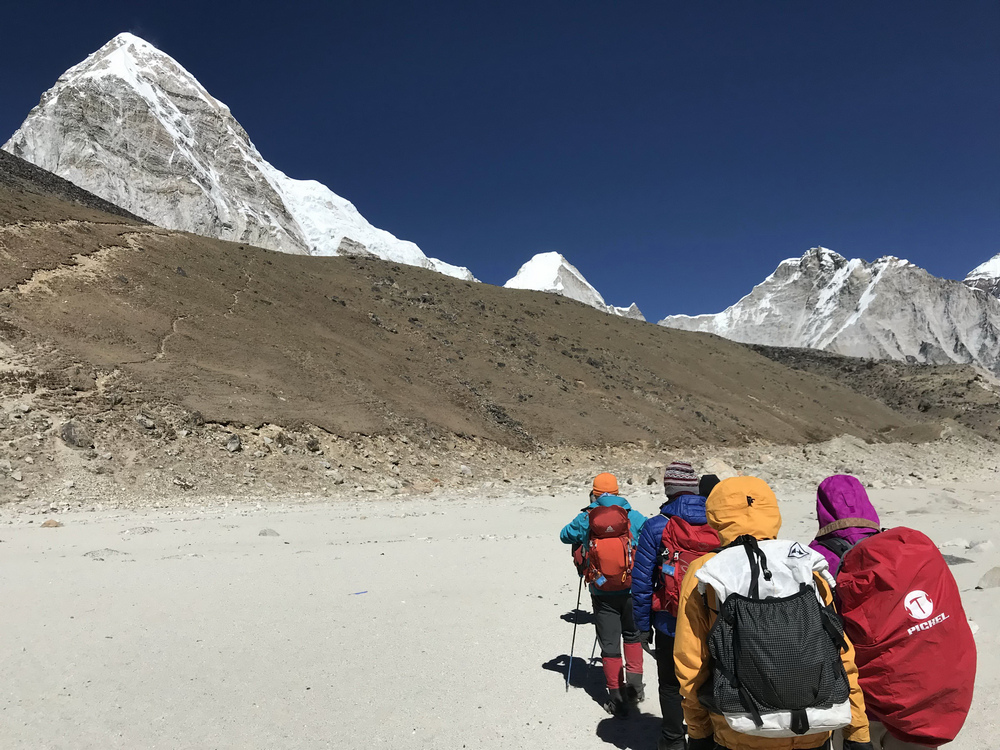 尼泊爾:聖母峰基地營健行 -7 Lobuche(羅布崎)→G