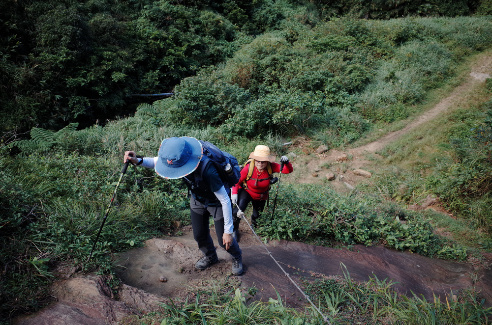 黃金九稜:南雅山西峰、南雅山、門牙岩小O繞 黃金九稜:南雅山西峰、南雅山、門牙岩小O繞