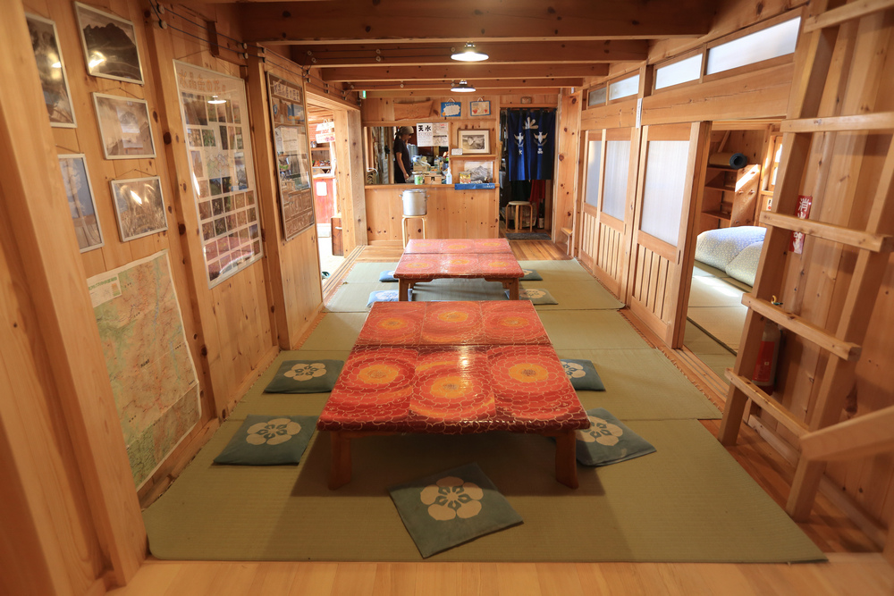 日本:裏銀座縱走-5~水晶小屋與水晶岳