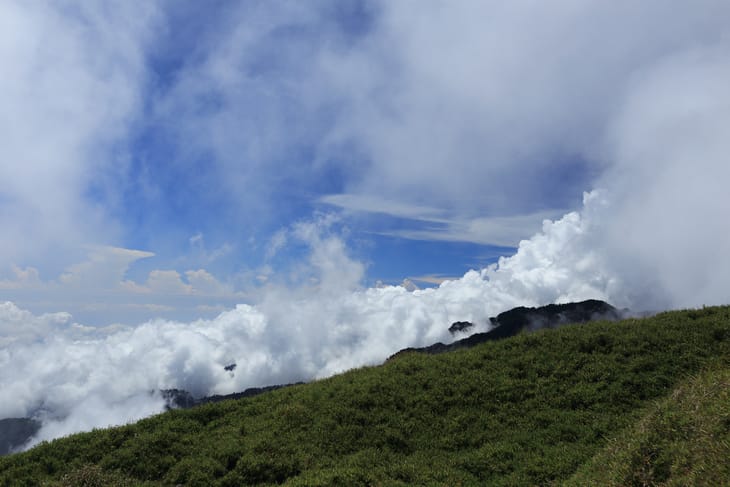 滿山風雨‧半回能安-2~能高主峰:我的第49座百岳 滿山風雨‧半回能安-2~能高主峰:我的第49座百岳