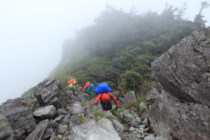 滿山風雨‧半回能安-2~能高主峰:我的第49座百岳 滿山風雨‧半回能安-2~能高主峰:我的第49座百岳